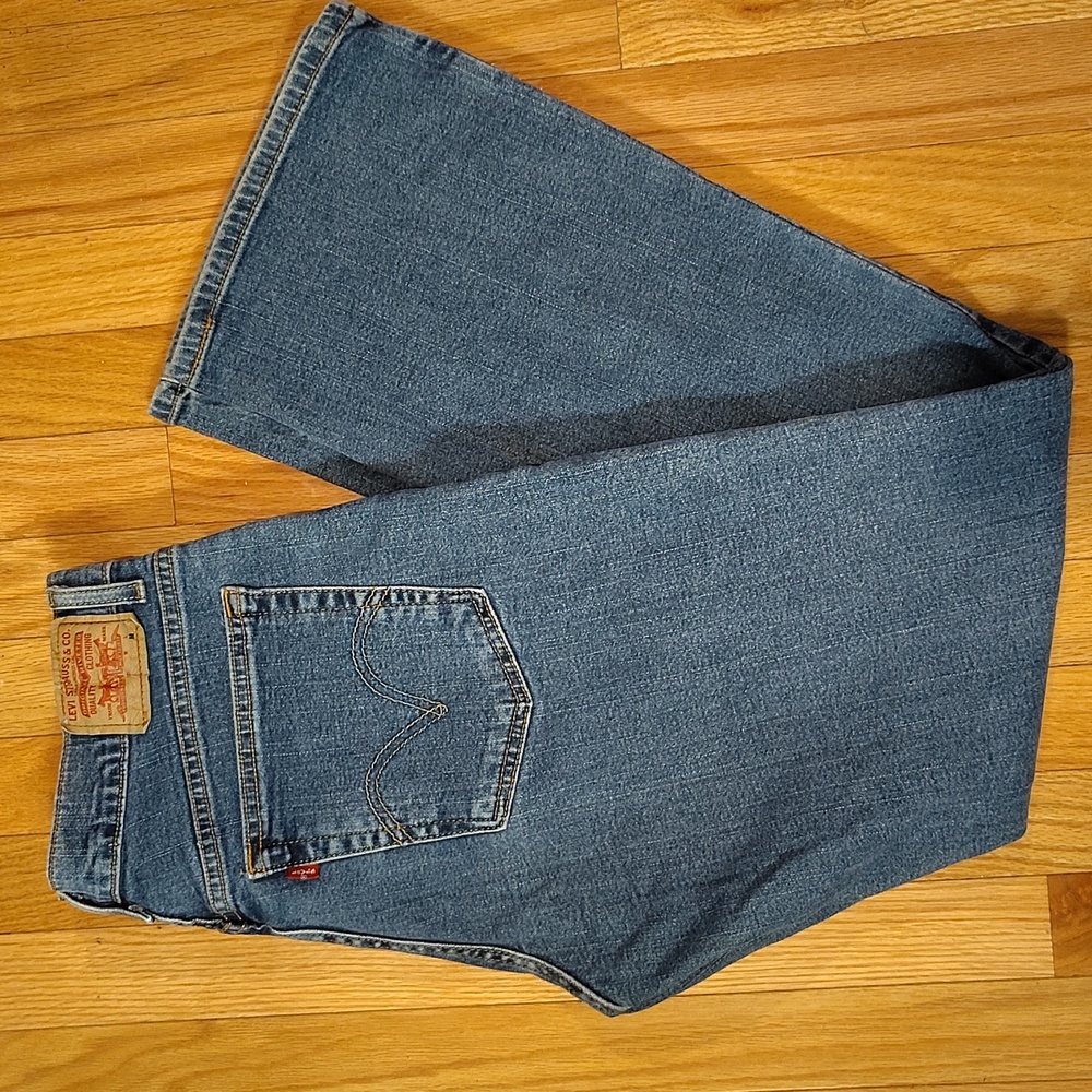 Women's 550 Levi Jeans